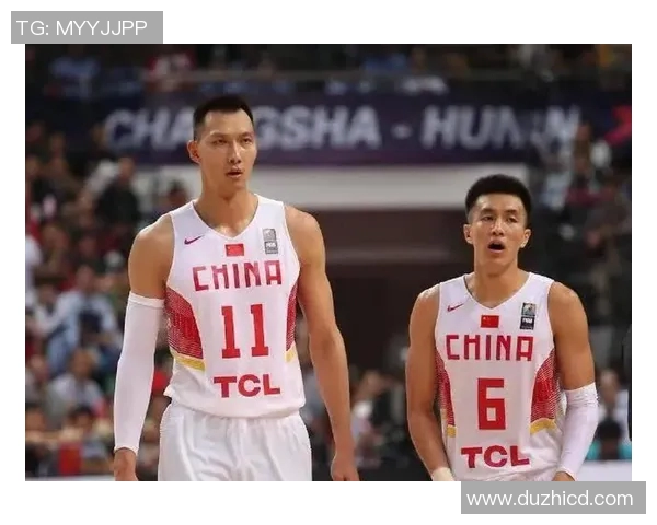 琼斯评中国篮球首发五虎阵容易建联小丁郭艾伦周琦赵睿的实力与潜力分析